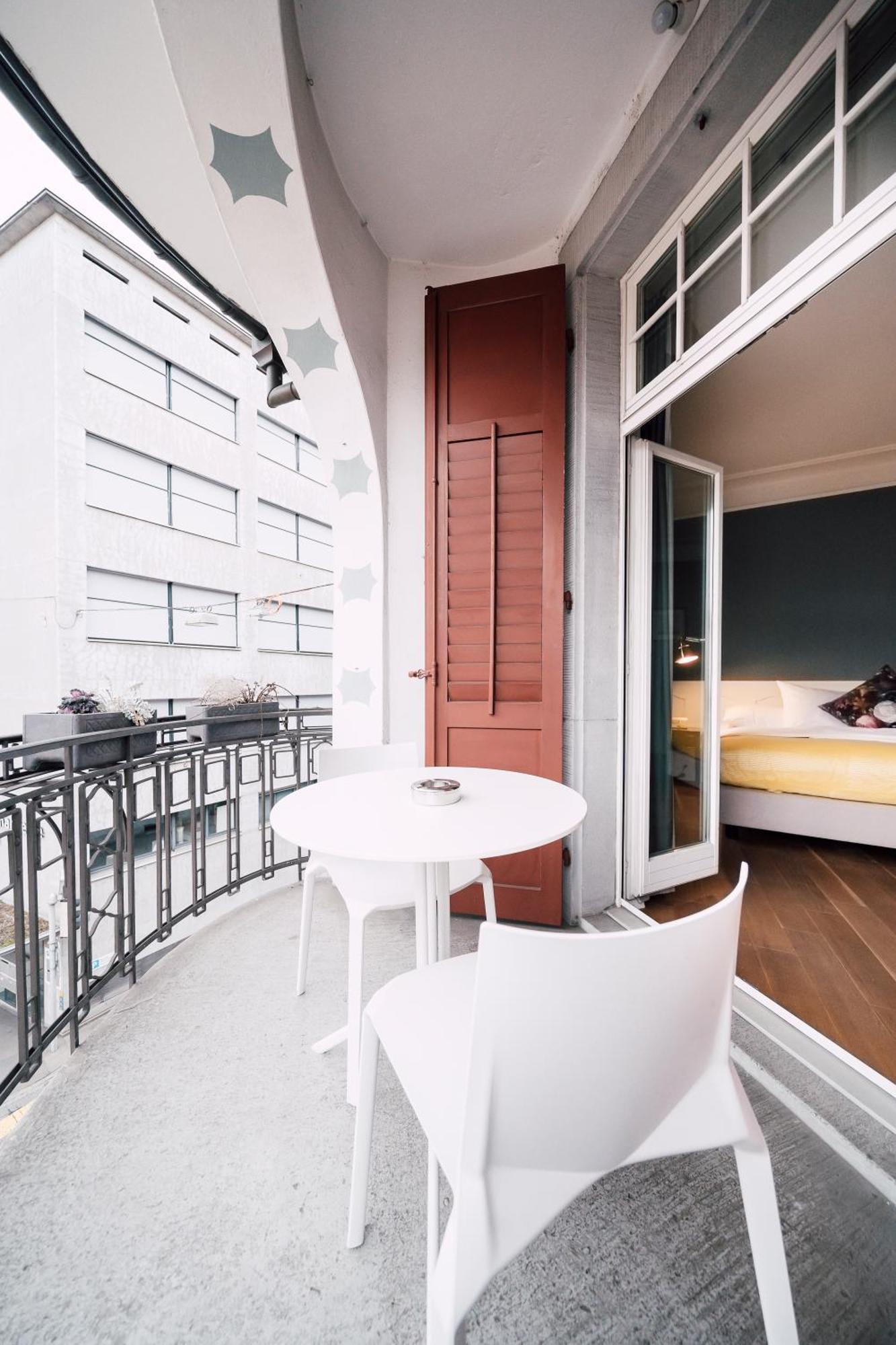 Blue City Boutique Hotel บาเดิน ภายนอก รูปภาพ