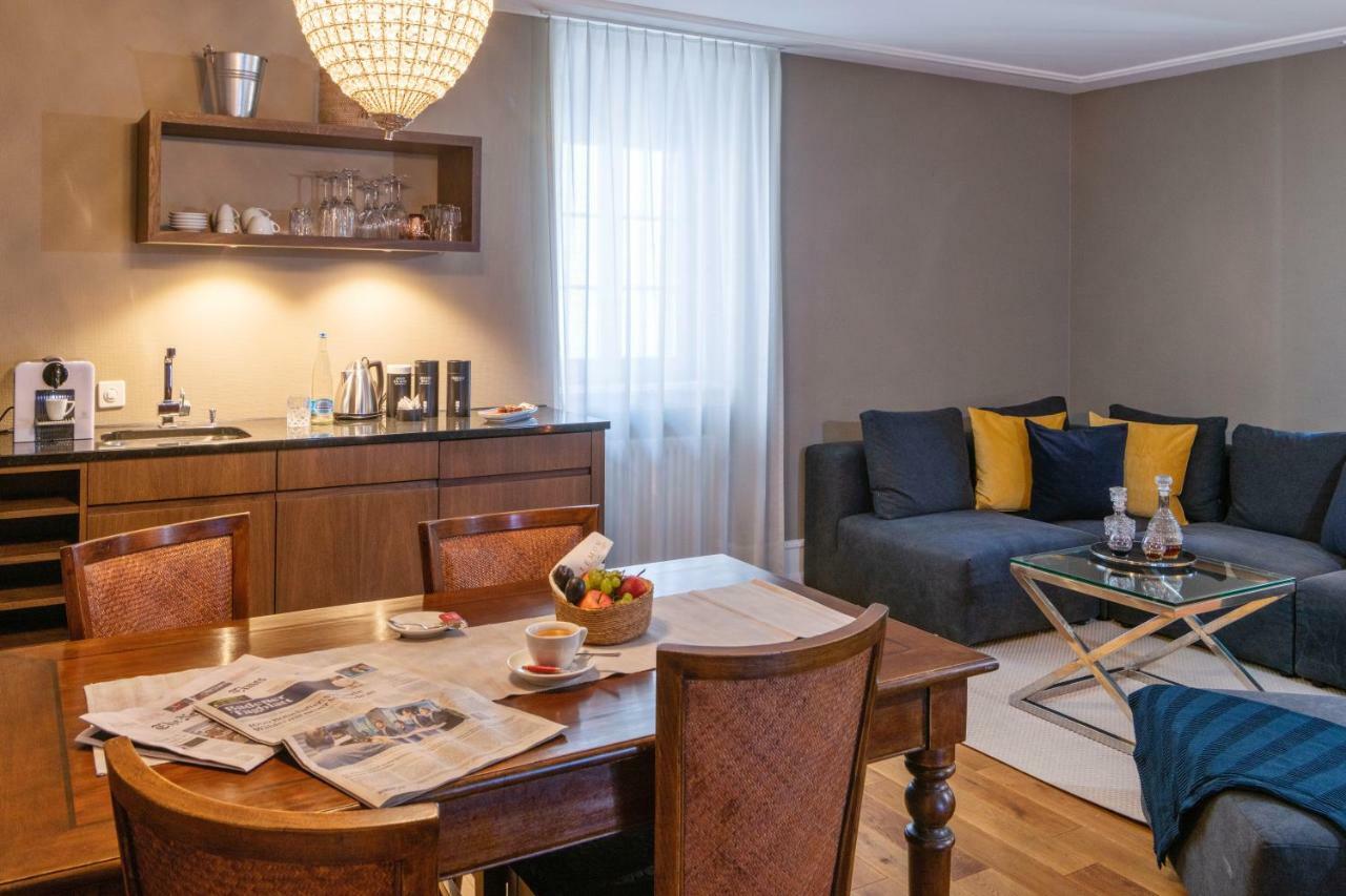 Blue City Boutique Hotel บาเดิน ภายนอก รูปภาพ